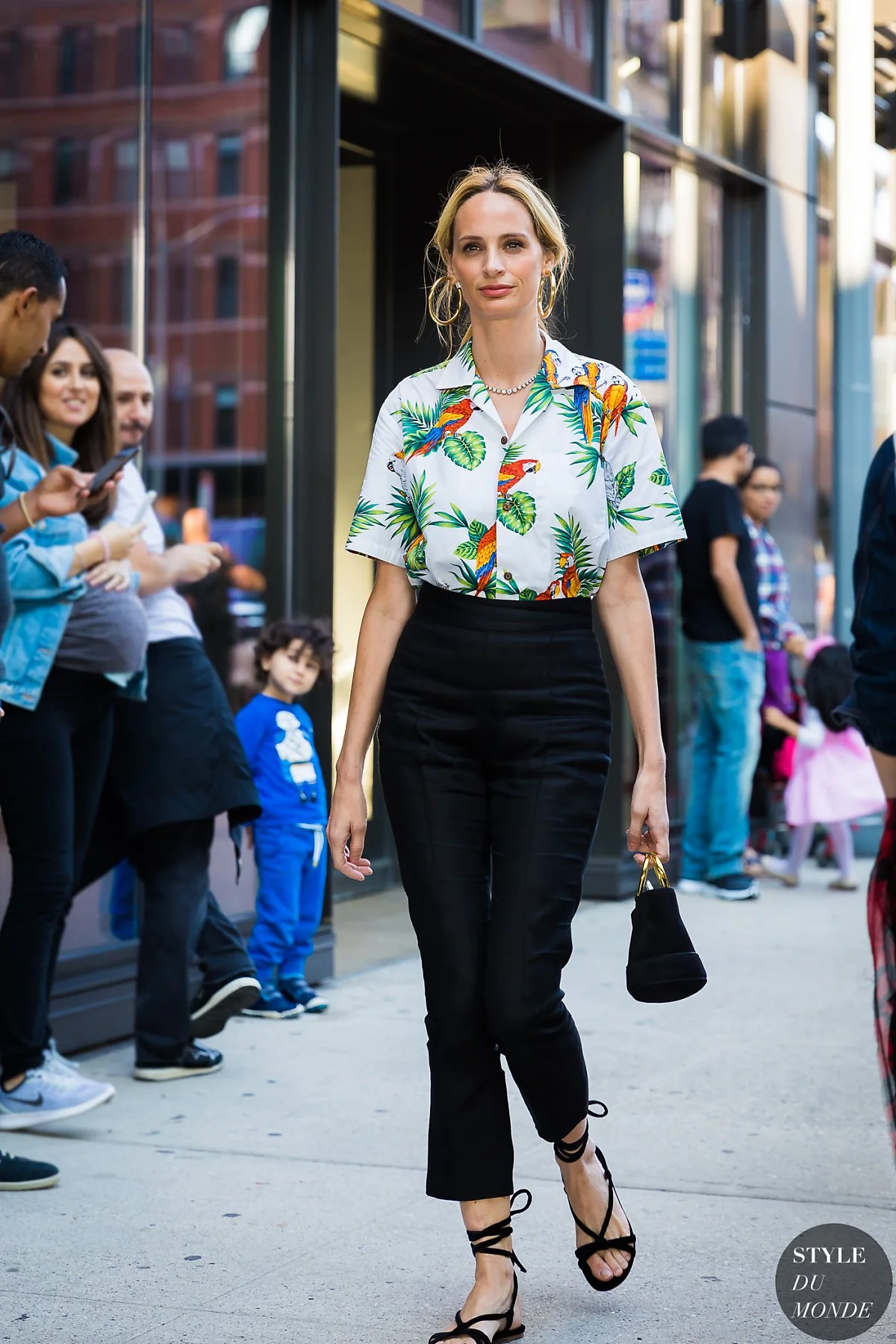 Lauren-Santa-Domingo-by-STYLEDUMONDE-Street-Style-Fashion-Photography_48A6319.jpg?type=w1200