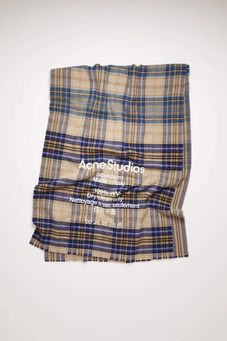 CA0082-AEM_A.jpg?type=w1200