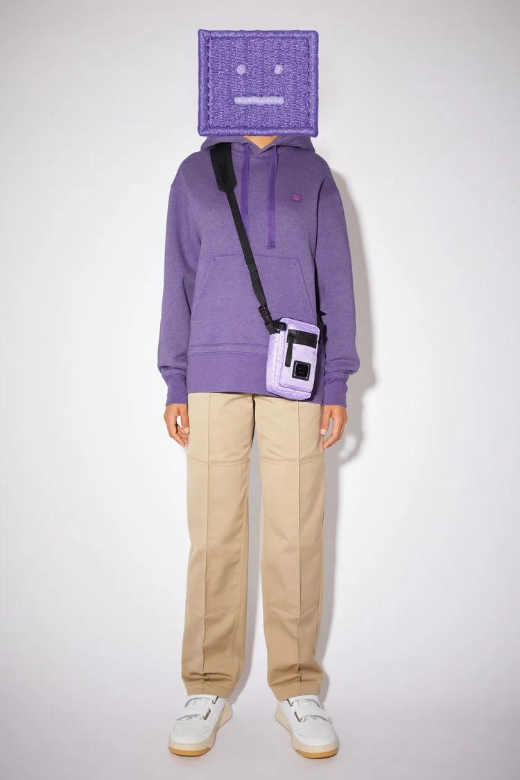 CI0059-BMZ_PLP_woman-face.jpg?type=w1200