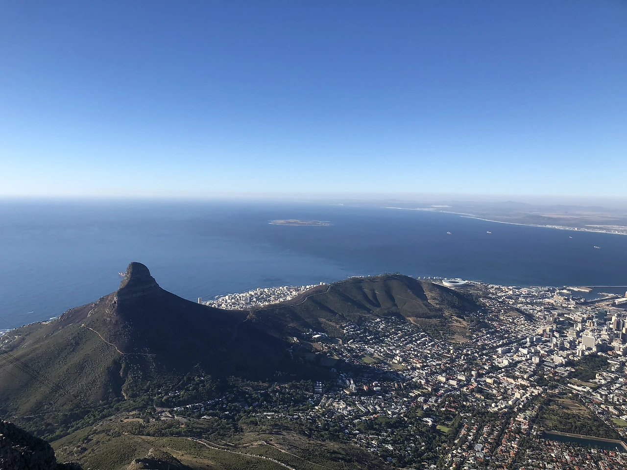 사진7. 테이블마운틴에서 바라보는 시내.jpeg