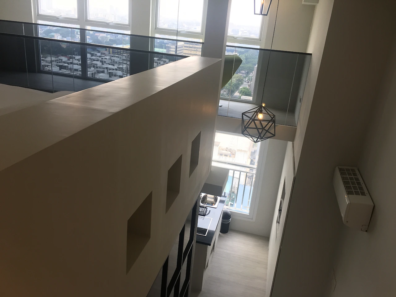 21165D3458A54F99280239