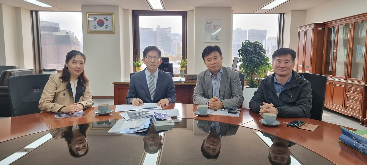 ce8d436085c29b6d5fcaa5065303d7fe3e3f3a6e