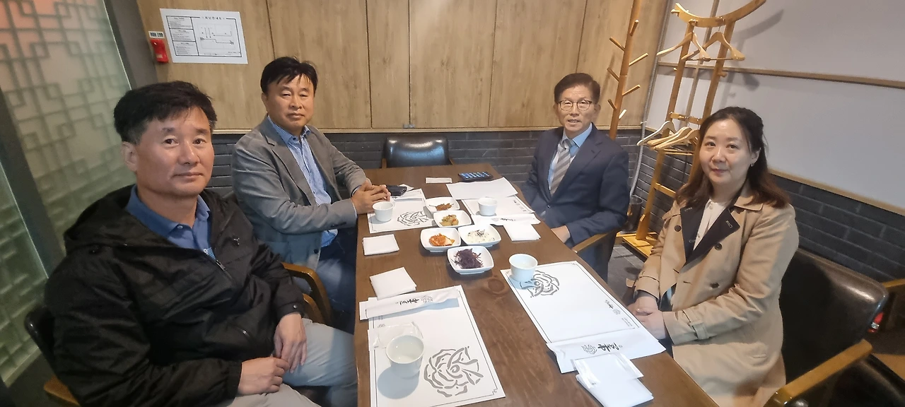 4e7bdff80cd164eb338f4255314e5dbbc4639065