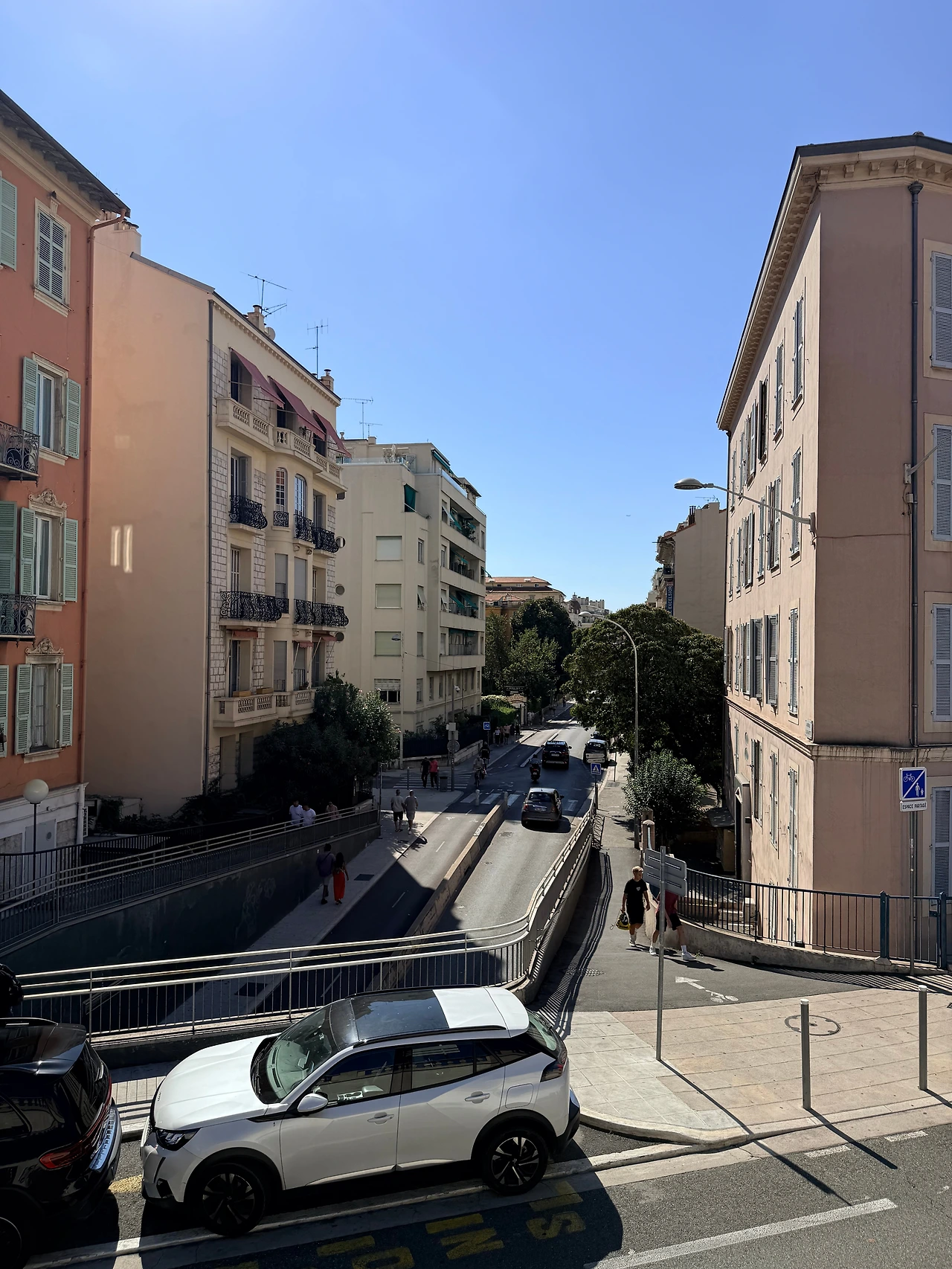 니스역 주변 풍경2.jpeg