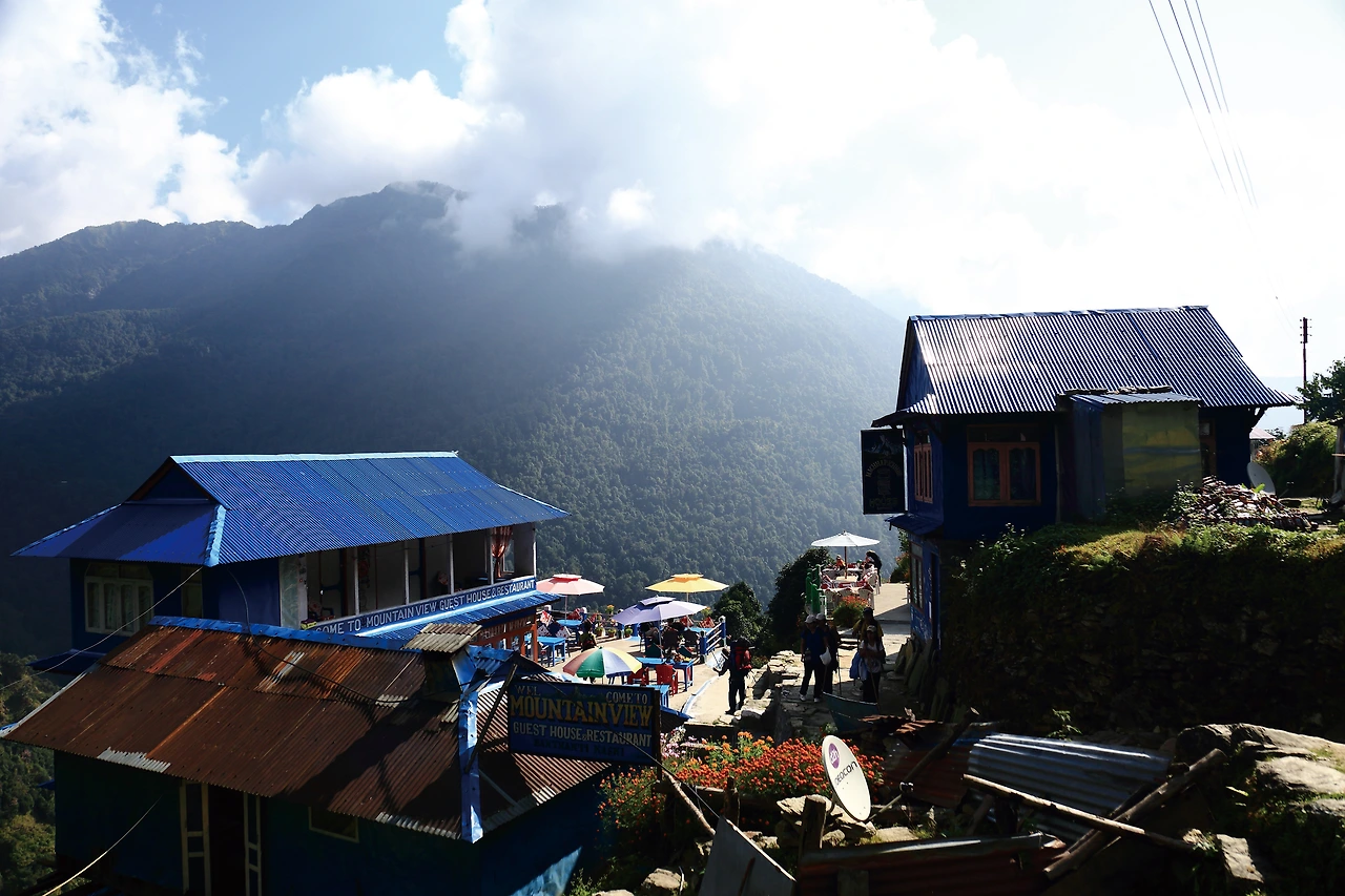 1002-nepal1.jpg
