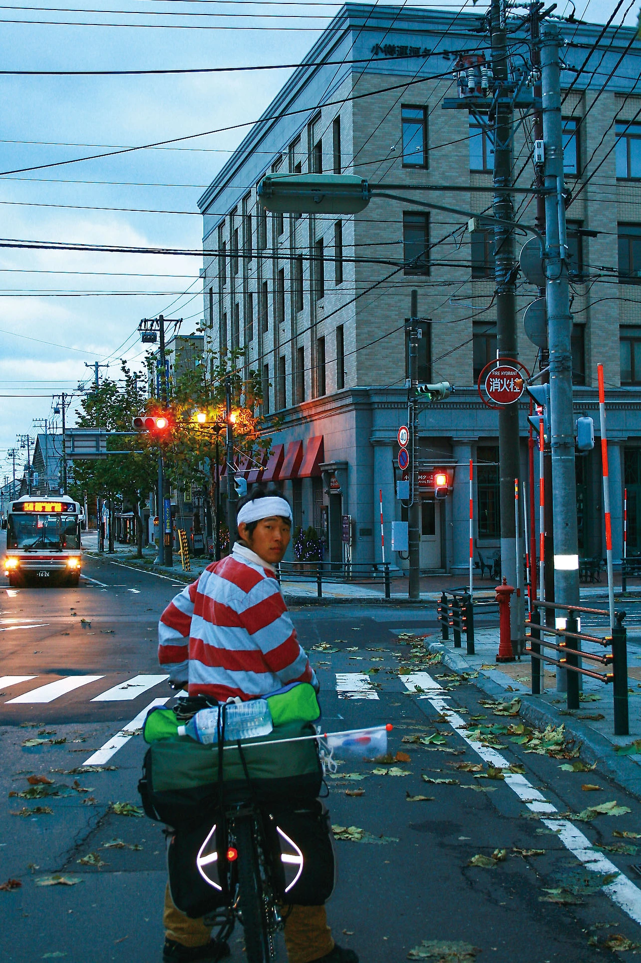 영화 러브레터에서 주인공 나카야마 미호의 씬을 똑같은 장소에 똑같은 포즈로 또#356FDC.JPG