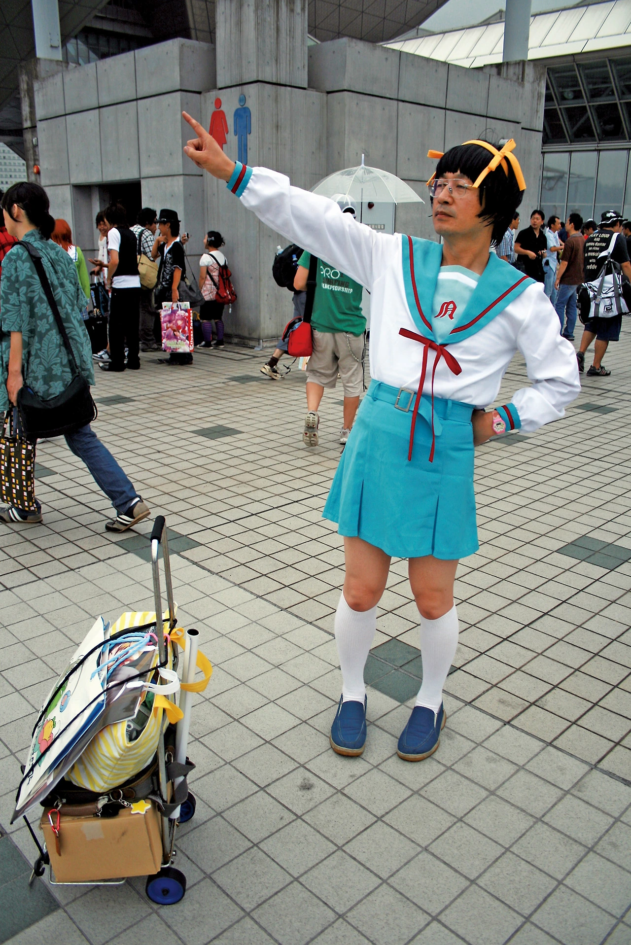 일본 코믹마켓에서 나이 50대에 진보카즈키씨는 코스프레를 즐기고 있었다.JPG