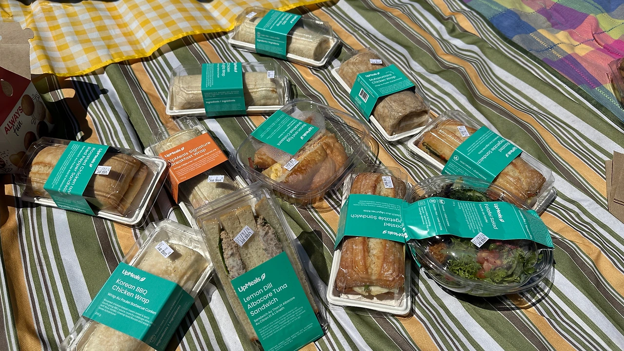 캐나다 워홀.JPG