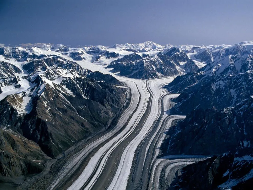 bernard-glacier_835_990x742.jpg