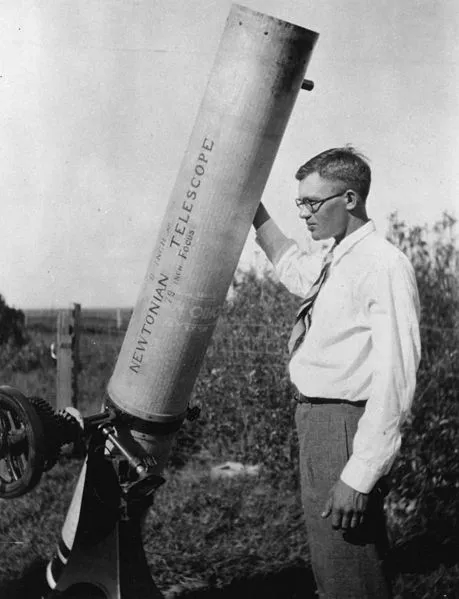 Clyde_W__Tombaugh.jpg