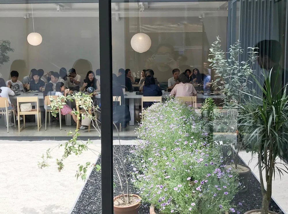 sub_02_03_instagram__tartinebakery_seoul.jpg?type=w1200