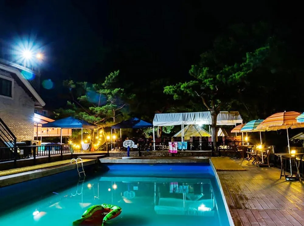 sub_04_02_instagram__g_once.jpg?type=w1200