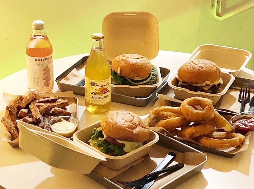 sub_03_03_instagram__2nd_corner_burger.jpg?type=w1200