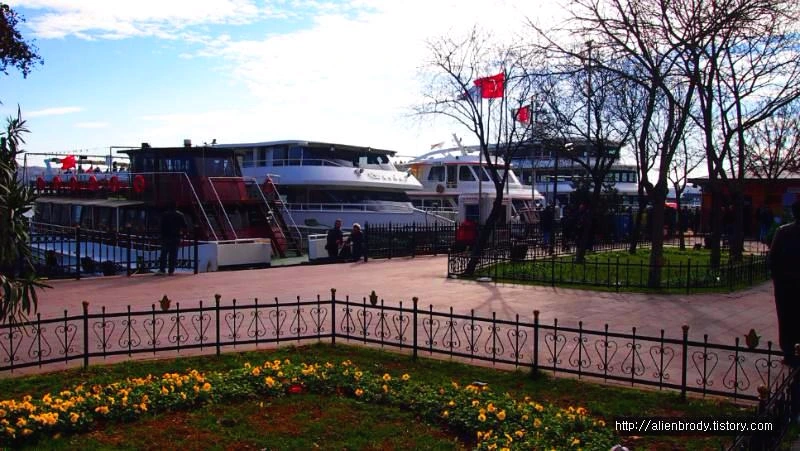 2660C44E53C7DD2102A24D