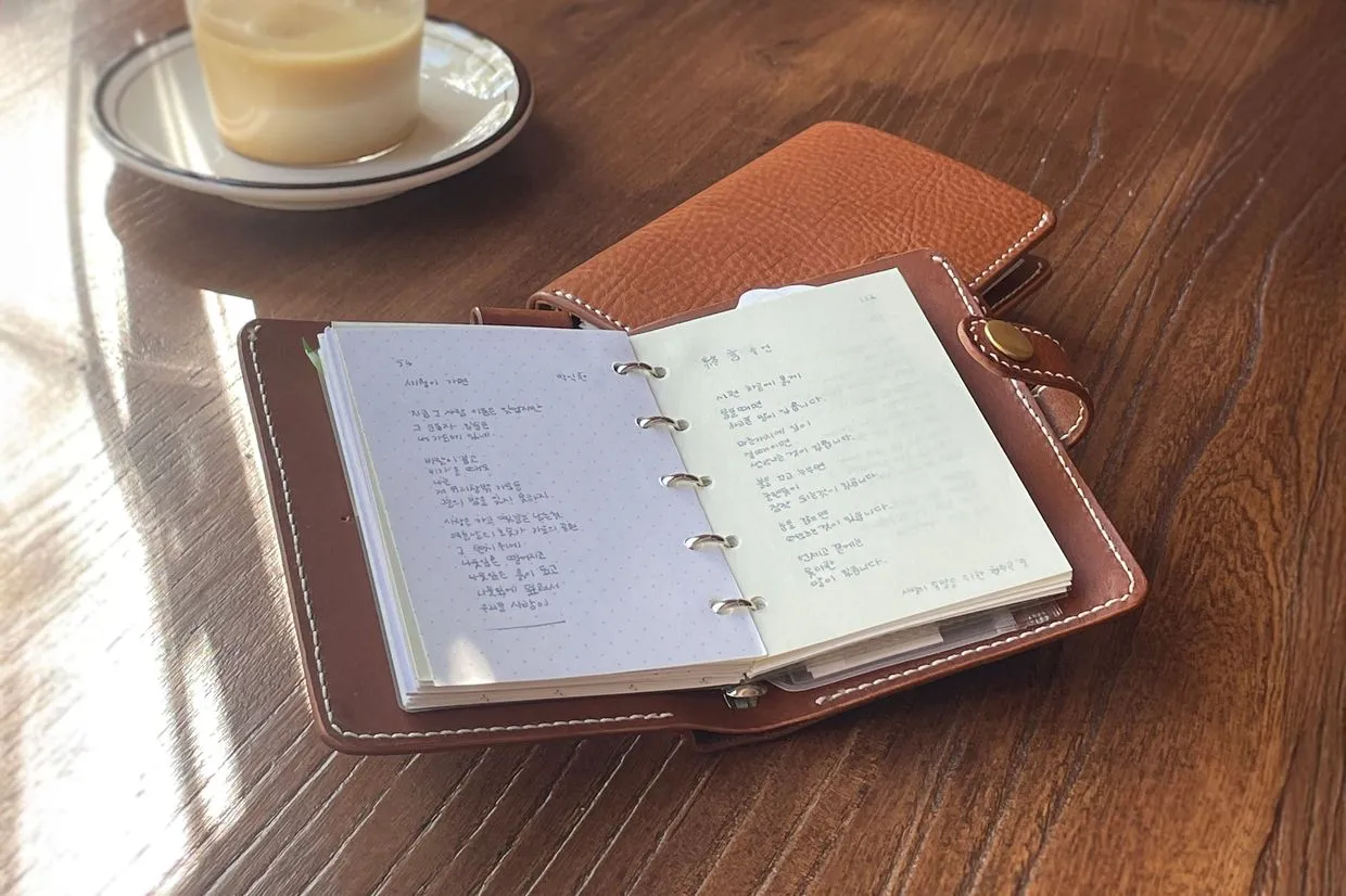 eyJidWNrZXQiOiJ0dW1ibGJ1Zy1pbWctYXNzZXRzIiwia2V5Ijoic3RvcnkvNWM2YjQ1ZGItYmYyZi00OTI4LTkyMTUtNDZhNWMxNzgzNjg1LzQ0MTExN2Y1LTA3ZTYtNDMyNS05MTYzLWRkYTlhZjRmMjhjMy5qcGciLCJlZGl0cyI6eyJyZXNpemUiOnsid2lkdGgiOjEyNDAsIndpdGhvdXRFbmxhcmdlbWVudCI6dHJ1ZX0sInJvdGF0ZSI6bnVsbH19