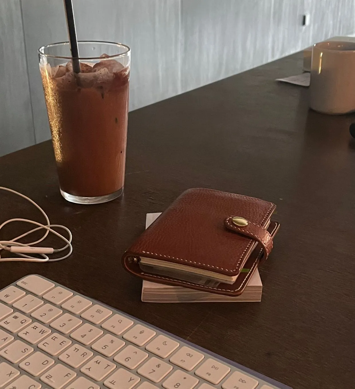 eyJidWNrZXQiOiJ0dW1ibGJ1Zy1pbWctYXNzZXRzIiwia2V5Ijoic3RvcnkvNWM2YjQ1ZGItYmYyZi00OTI4LTkyMTUtNDZhNWMxNzgzNjg1Lzk4MzAyMWVjLWFhZmEtNDEwZi1hNTY2LTYwNTAxMzBlNDliYi5qcGVnIiwiZWRpdHMiOnsicmVzaXplIjp7IndpZHRoIjoxMjQwLCJ3aXRob3V0RW5sYXJnZW1lbnQiOnRydWV9LCJyb3RhdGUiOm51bGx9fQ==