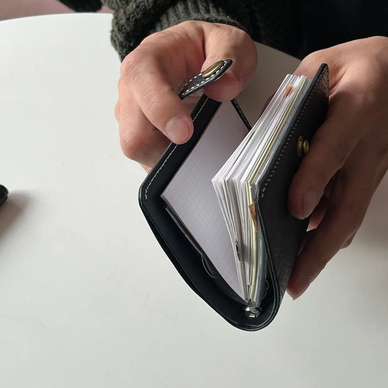 eyJidWNrZXQiOiJ0dW1ibGJ1Zy1pbWctYXNzZXRzIiwia2V5Ijoic3RvcnkvNWM2YjQ1ZGItYmYyZi00OTI4LTkyMTUtNDZhNWMxNzgzNjg1L2M3YTA2MWNjLWMzNGEtNDdkZS04NzMzLTQwYThkODBiMjdhZi5qcGciLCJlZGl0cyI6eyJyZXNpemUiOnsid2lkdGgiOjEyNDAsIndpdGhvdXRFbmxhcmdlbWVudCI6dHJ1ZX0sInJvdGF0ZSI6bnVsbH19