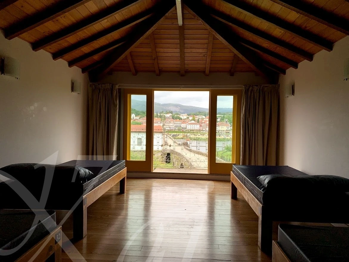 h_8daUd018svc1x7acgbdteow9_wocx9r.jpg?type=e1920_std