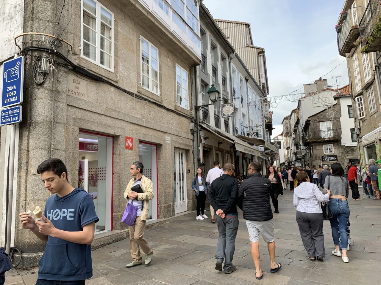 f_fa0Ud018svc1aur92rpxghif_wocx9r.jpg?type=e1920_std