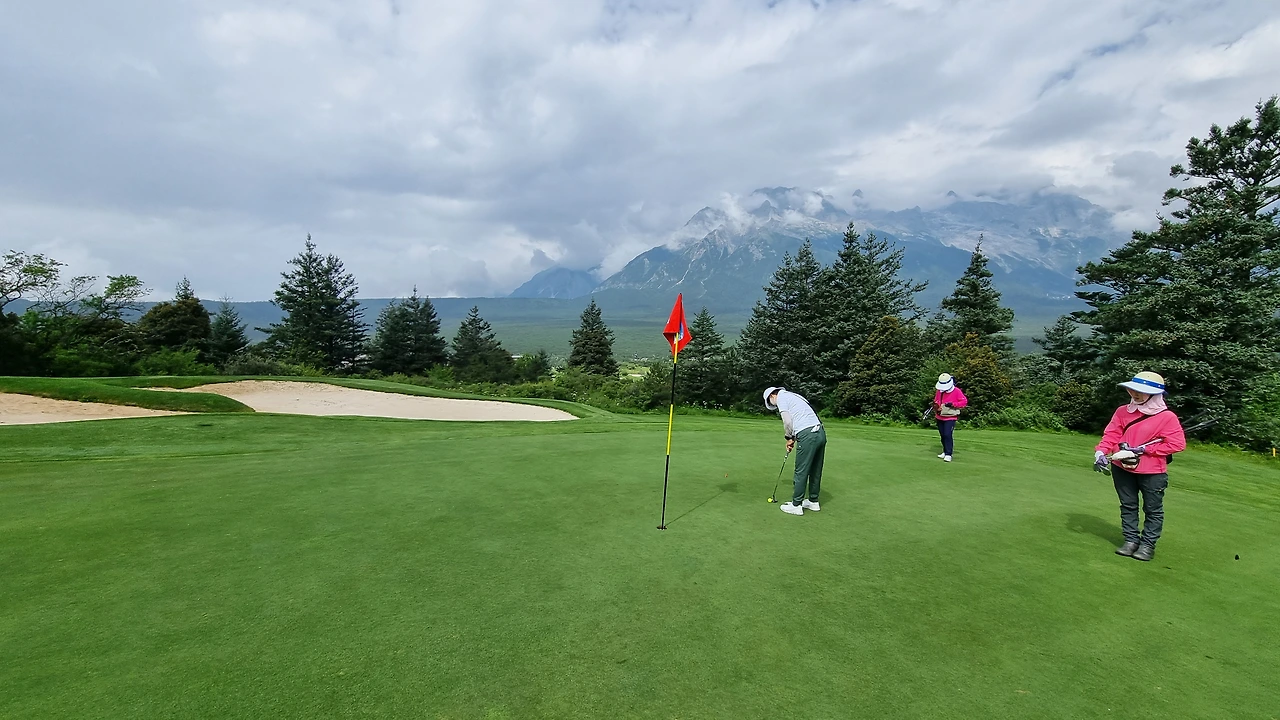 img.jpg?credential=yqXZFxpELC7KVnFOS48ylbz2pIh7yKj8&expires=1769871599&allow_ip=&allow_referer=&signature=y5N2w9kB6WXlkoIQKGkce9VaGg0%3D