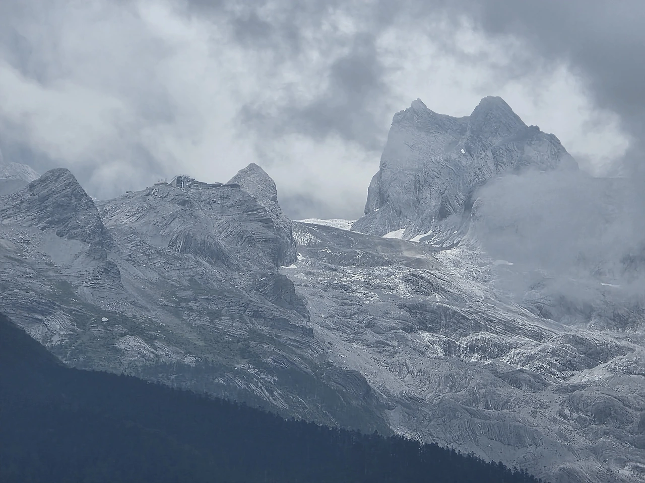 img.jpg?credential=yqXZFxpELC7KVnFOS48ylbz2pIh7yKj8&expires=1769871599&allow_ip=&allow_referer=&signature=QPBgHA3RggN6tl5gni2X6kgDzYI%3D