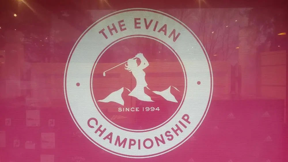 091dytR4vXyuetJFUCXOa8RmjkU