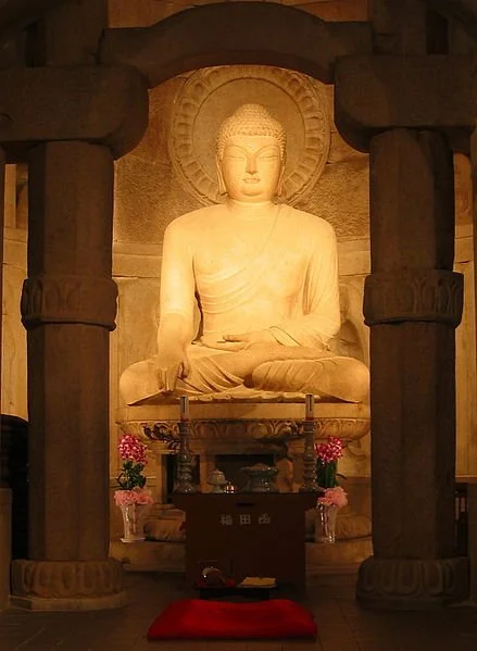 439px-Seokguram_Buddha.JPG