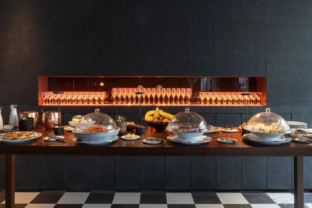 %ED%98%B8%ED%85%94_%EB%A0%88_%EB%B0%B0%EC%9D%B8_%ED%8C%A8%EB%A6%AC%EC%8A%A43.jpg?type=w1200