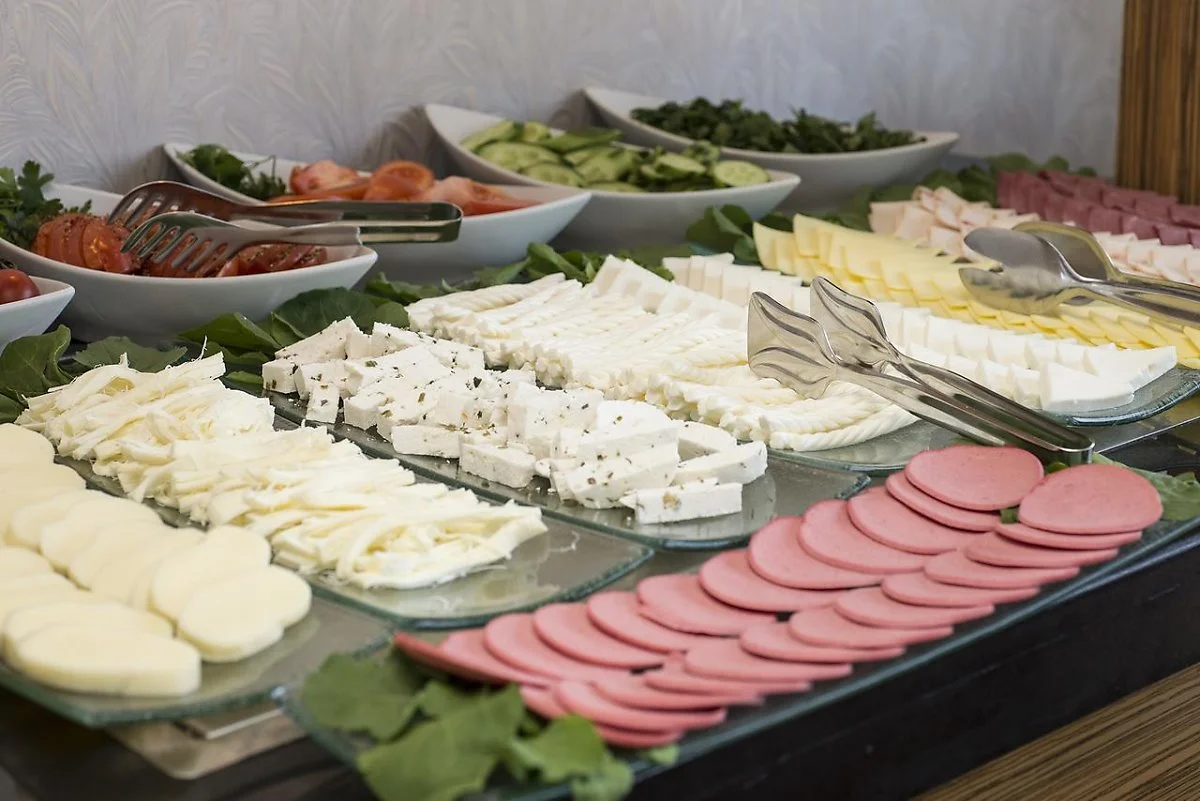 131477077.jpg?type=w1200