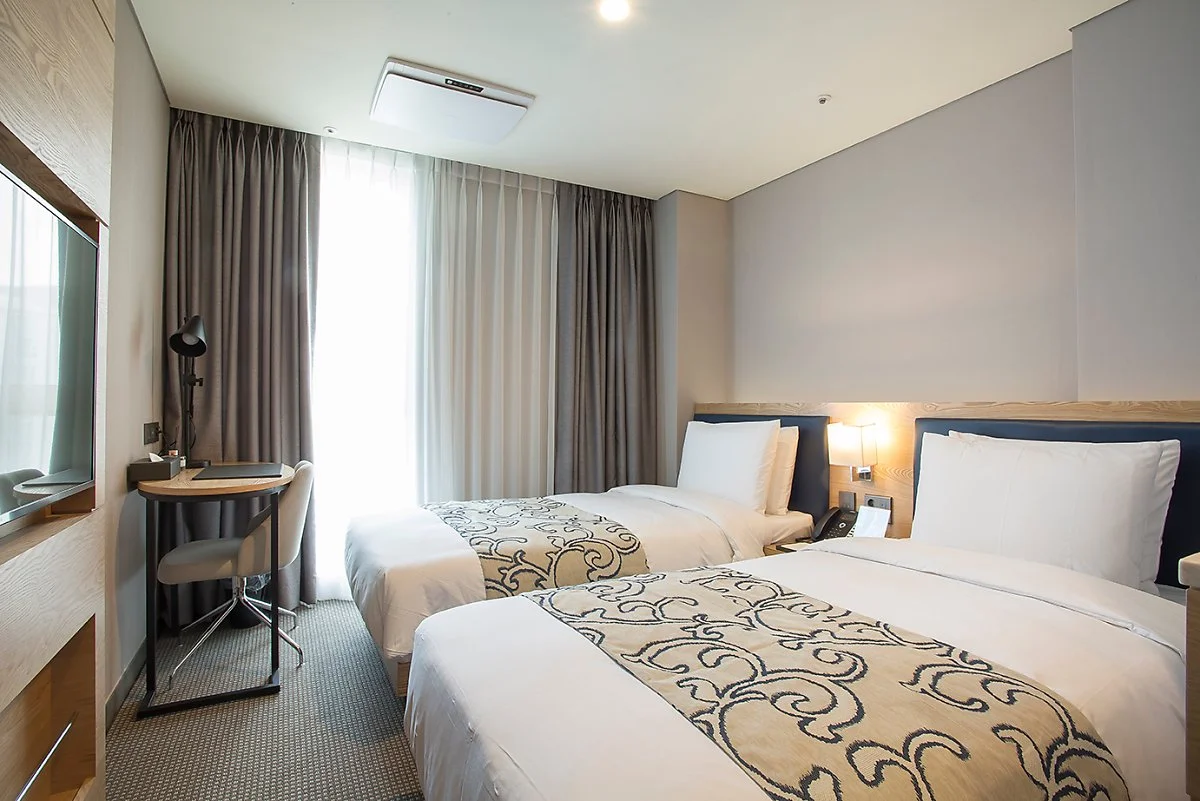 _MGL4796.jpg?type=w1200