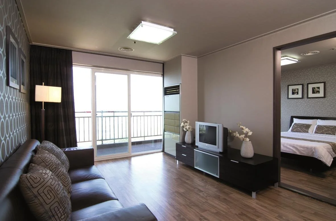 ext-FG8067358.jpg?type=w1200