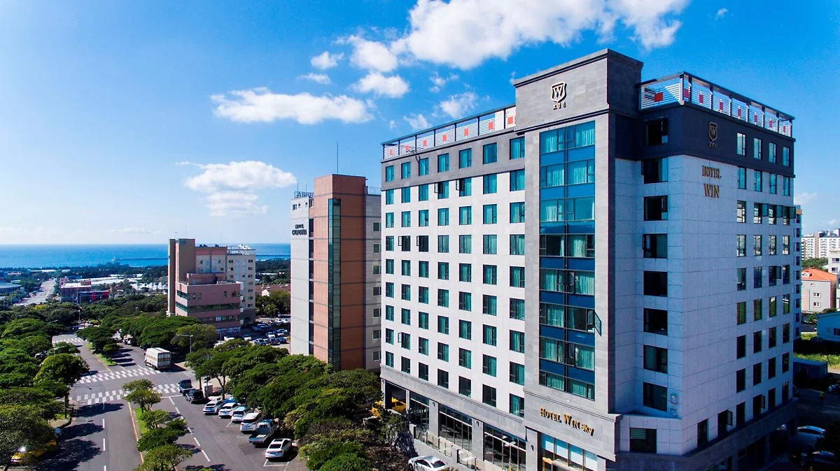 ext-FG11871219.jpg?type=w1200