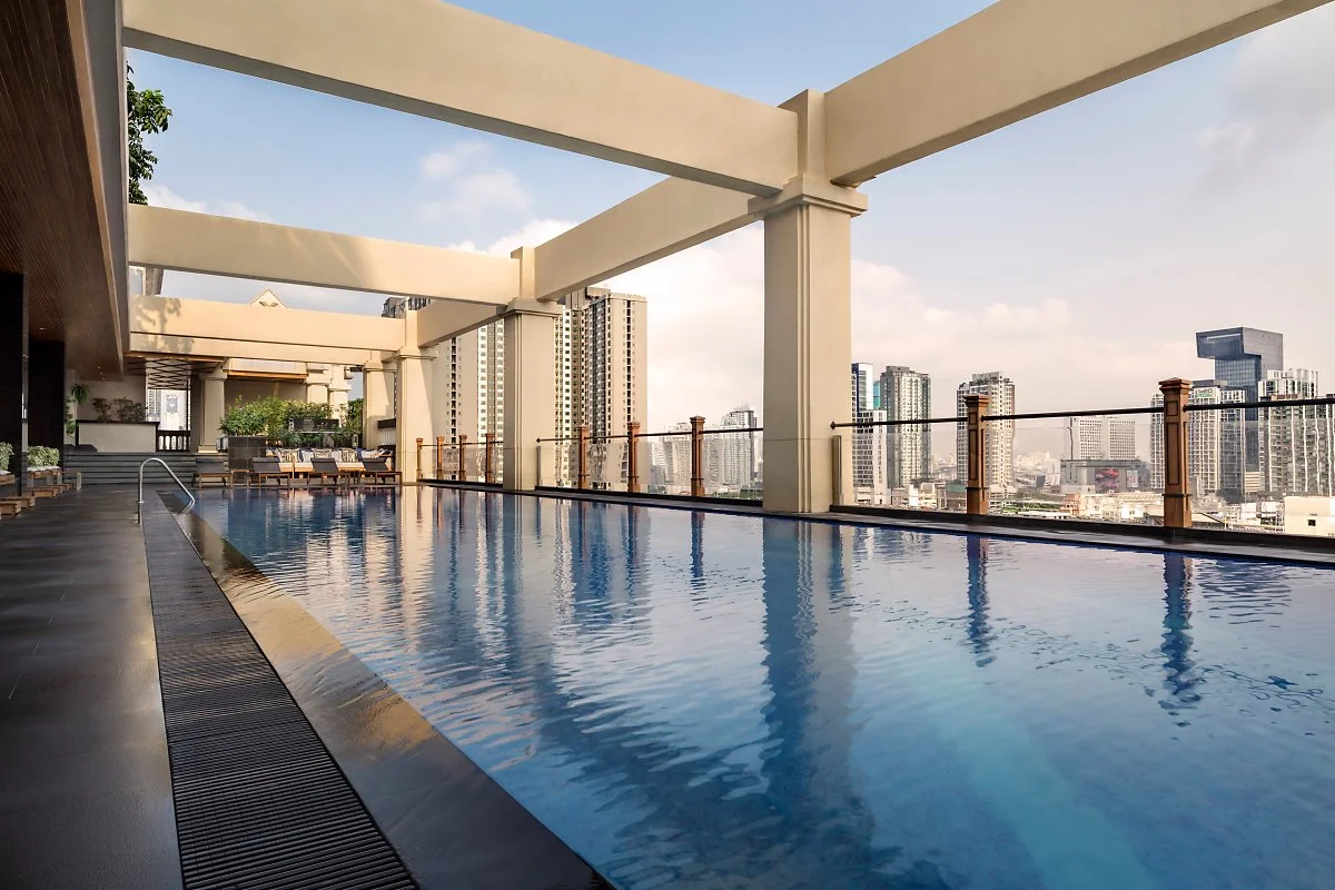 Lancaster_Bangkok_Outdoor_Pool.jpg?type=w1200
