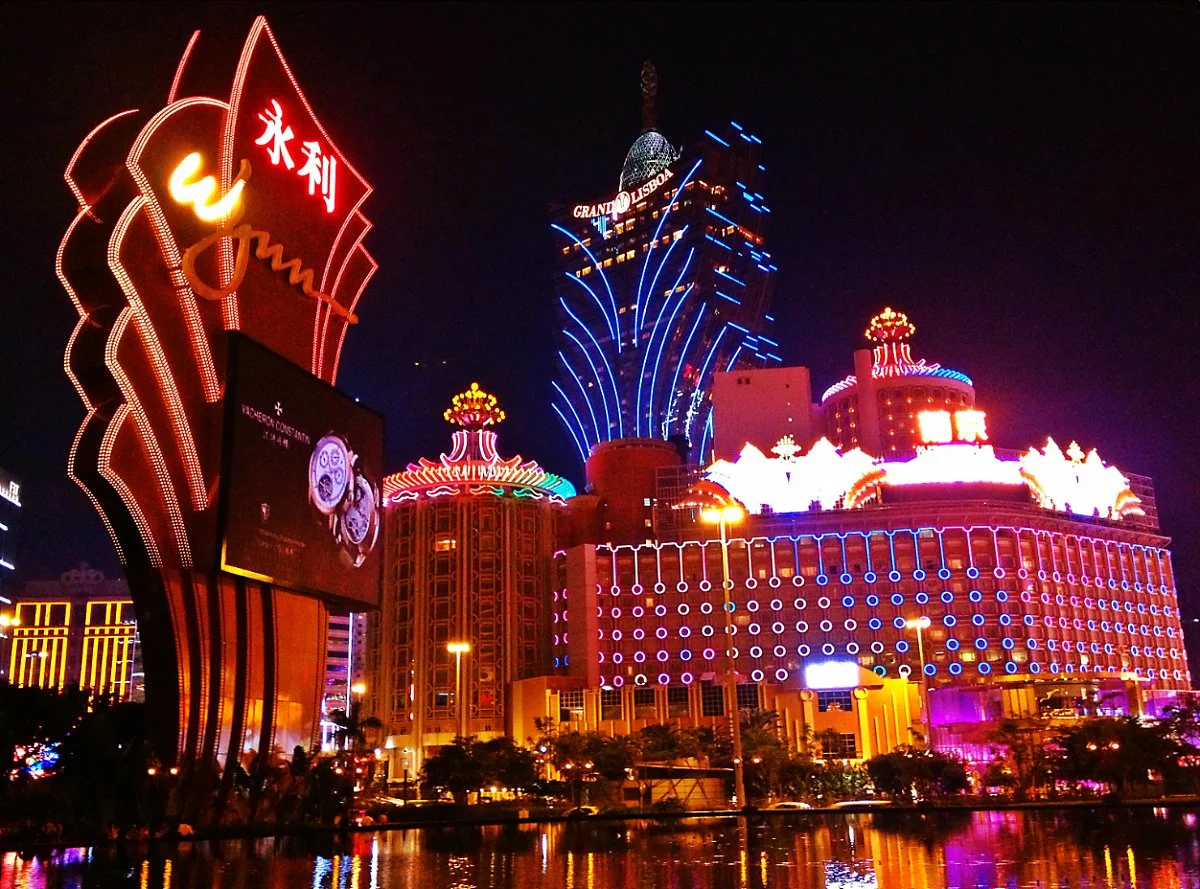 Casino_Lights_In_Macau.jpg?type=w1200