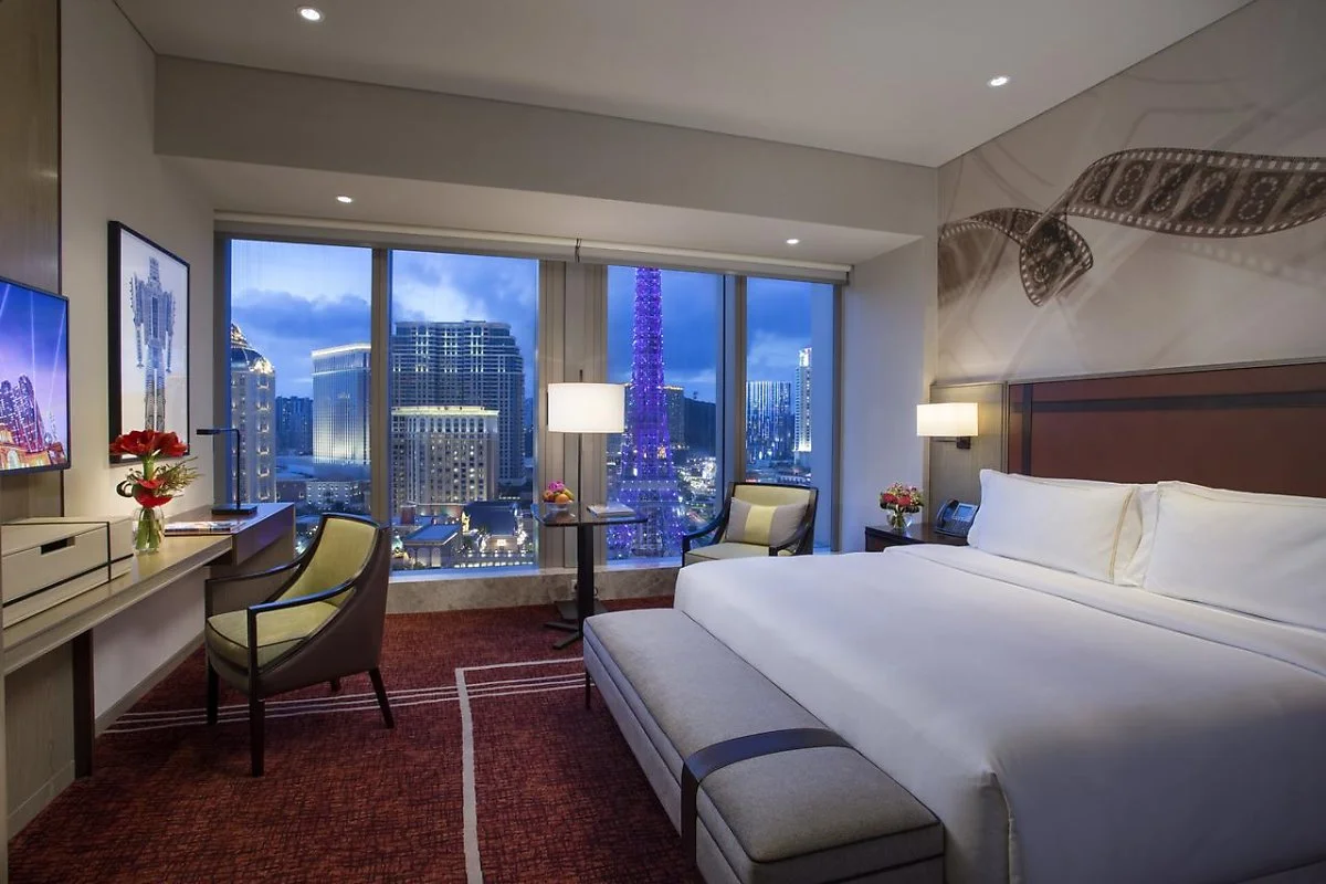 106717347.jpg?type=w1200