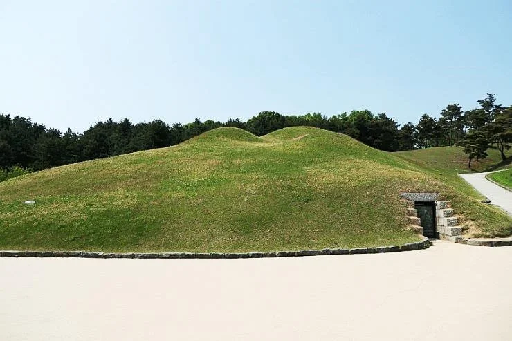 %EB%AC%B4%EB%A0%B9%EC%99%95%EB%A6%89.jpg?type=w1200