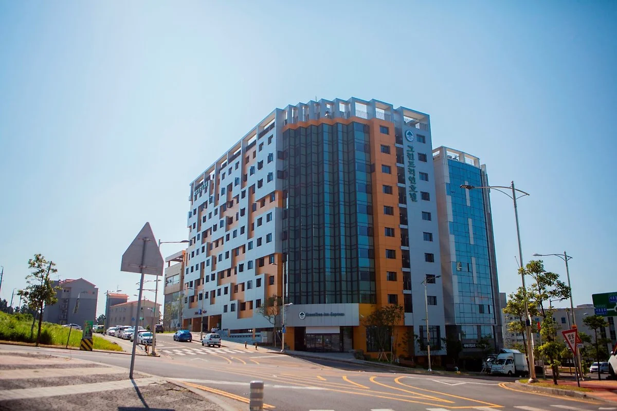 ext-FG12232245.jpg?type=w1200