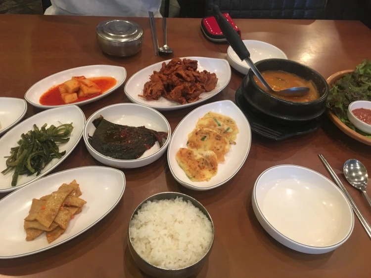 다운로드 (4).jpeg