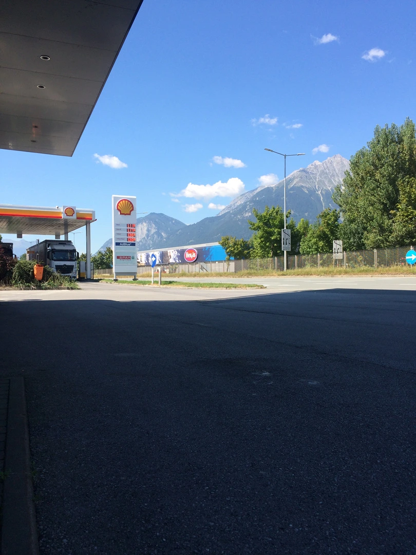 IMG_3725.jpg?type=w1