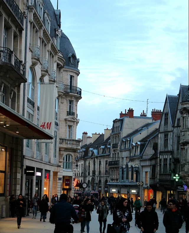 AD_4nXek_bd5z6loAANqgf1nv5HS9M6a144JjHBb8yHgrlB3PsnHdNPoccuIm5wP35jvxCpYp5gUI8TpVPh6D6_OJIFbsgMRQn_IDAuhG9Asl7-0rJeF8H5CAa1tVqfWuS1kSrk8je7evgOfv6MGBMTfn_NIPkw?key=fxrtTxMl3QTztUN9wkSMfQ