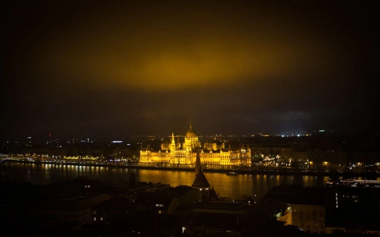 IMG_2387.jpg?type=w773