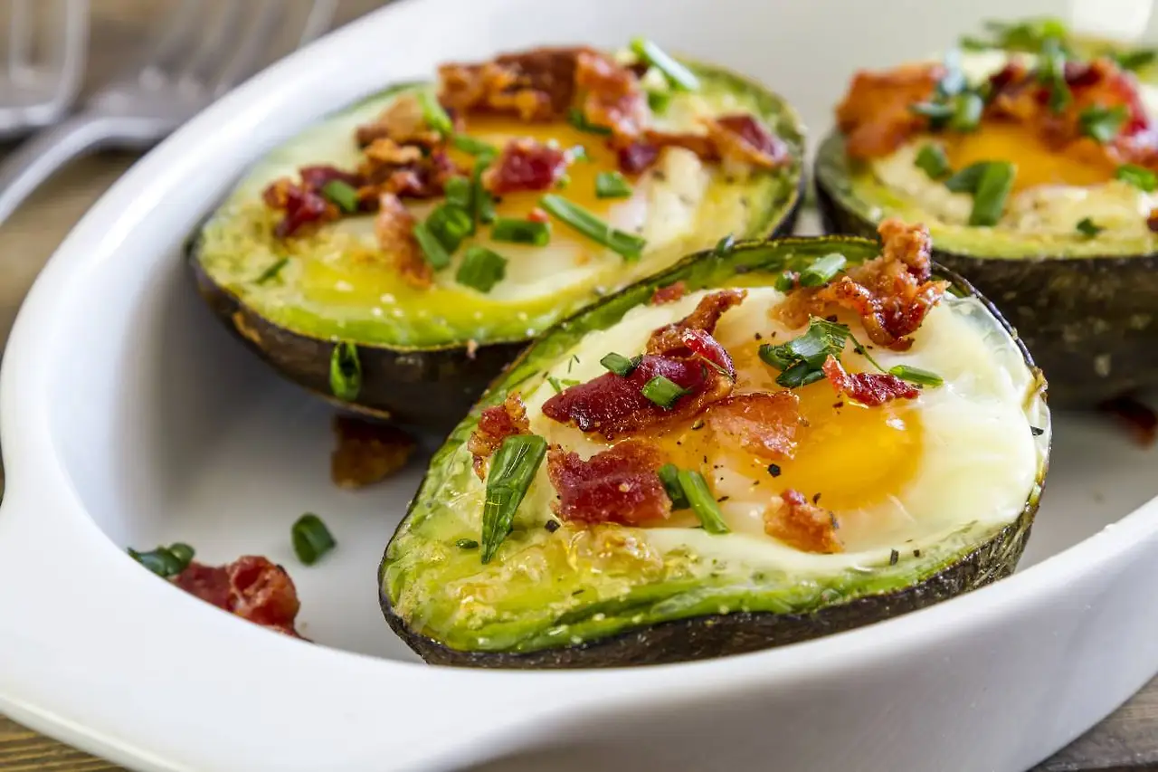 Avocado-Egg-Bake.jpeg