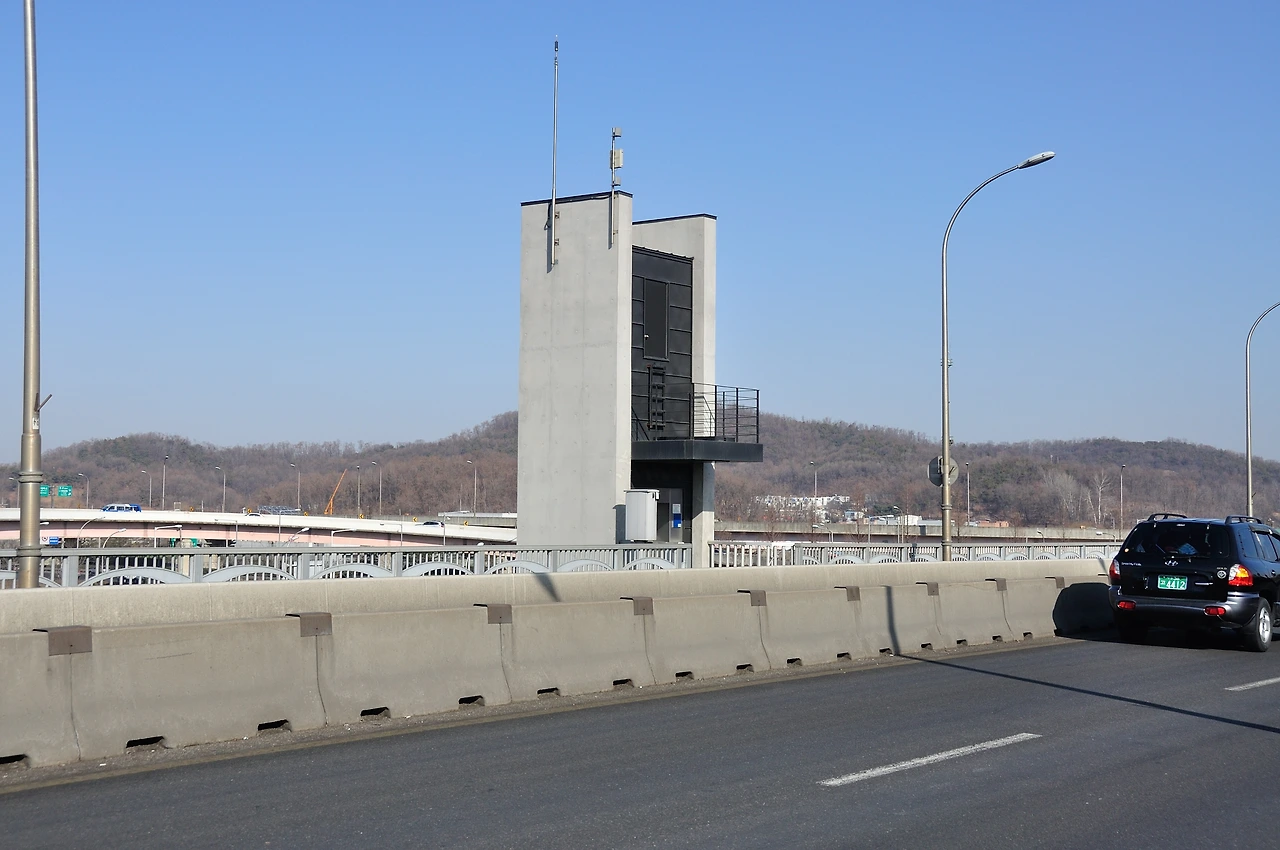 2-0가양대교엘리베이터타앞.JPG