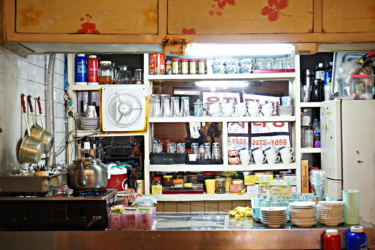 을지다방 주방.JPG