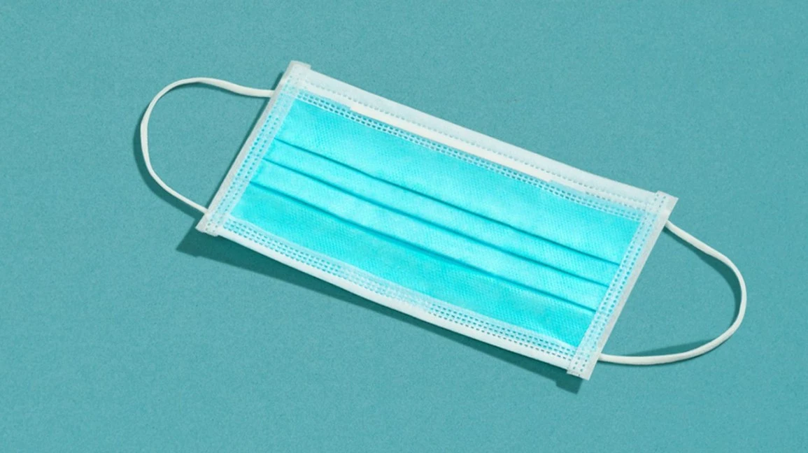 surgical_mask_still_life-1296x728-header2.jpg?w=1155&h=1528