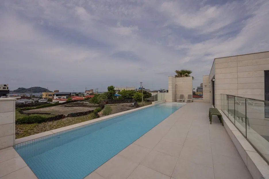 %EB%93%A0%ED%95%B4_-_%EC%88%98%EC%98%81%EC%9E%A5_(2).jpg?type=w1