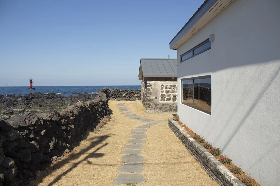 다운로드 (2).jpeg