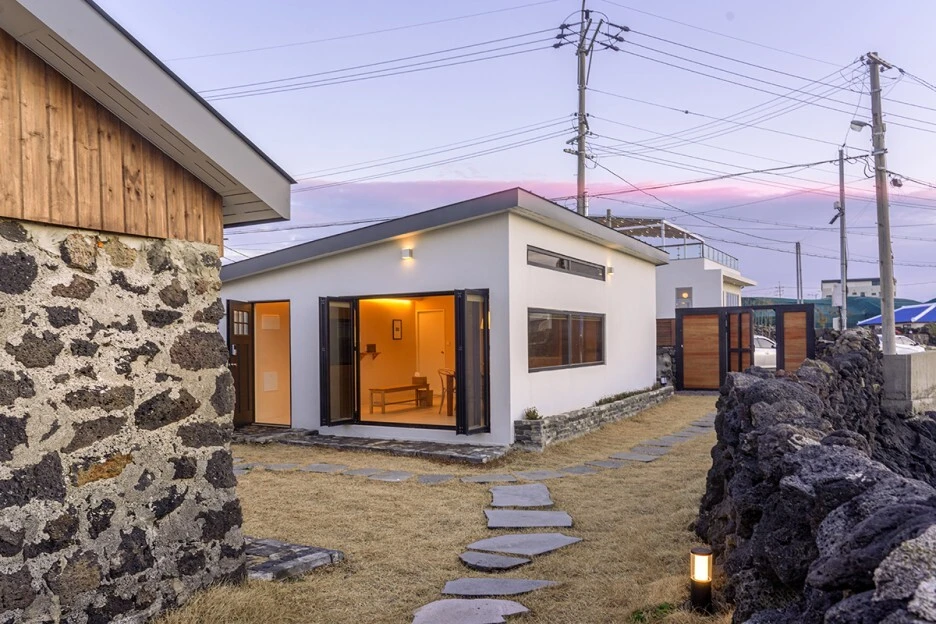 다운로드 (3).jpeg