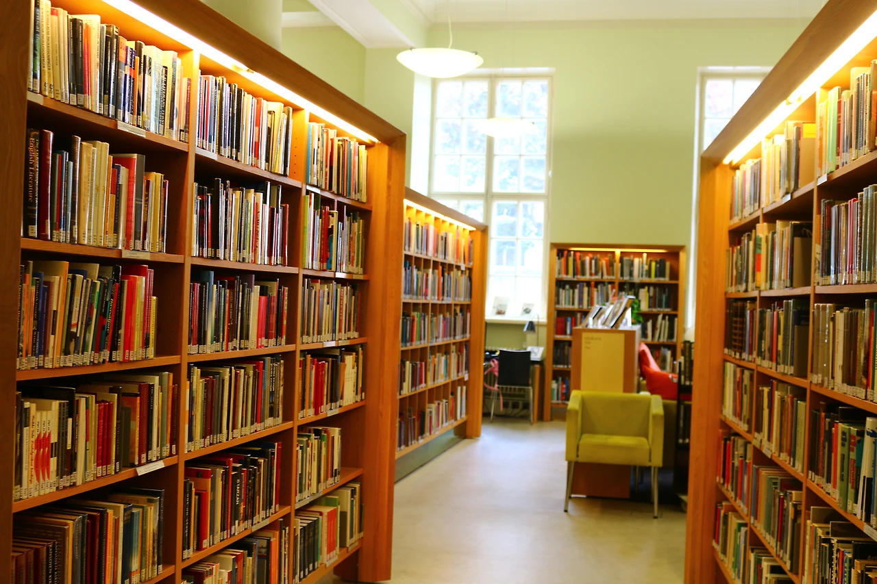 78 - 투르쿠 도서관 내부.JPG