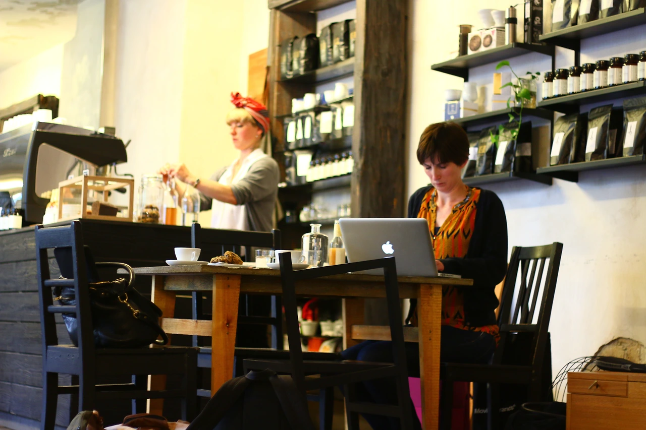 30 베를린의 작은 카페 .JPG